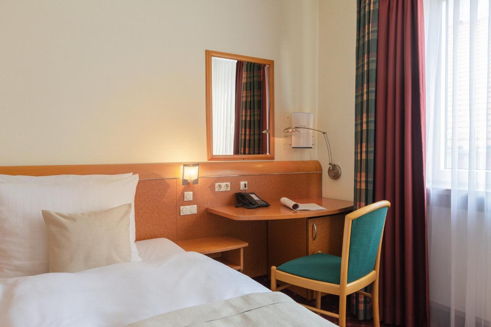 Garner Hotel Hamburg - Wandsbek Marktplatz Eksteriør bilde